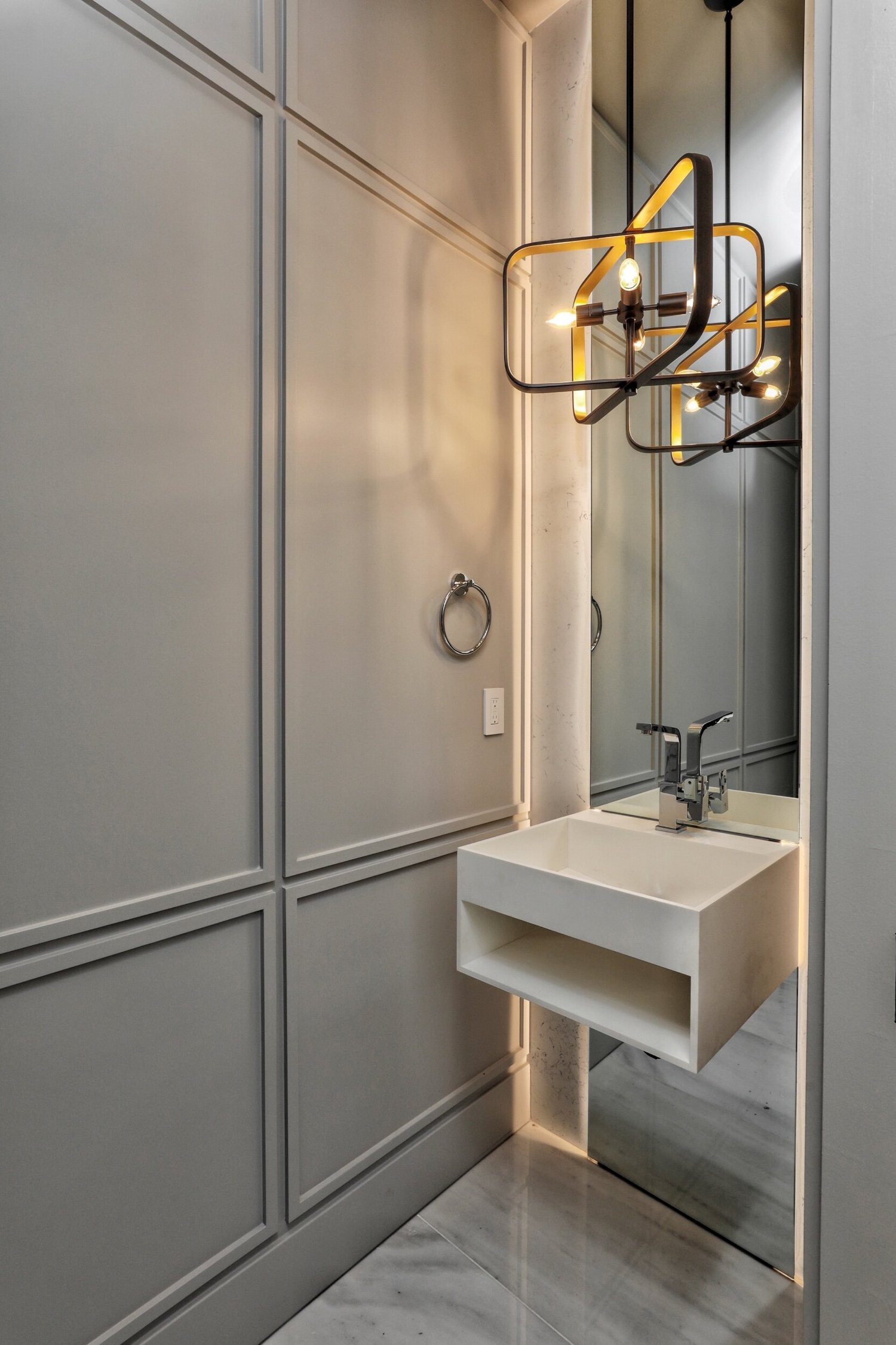Primary suite